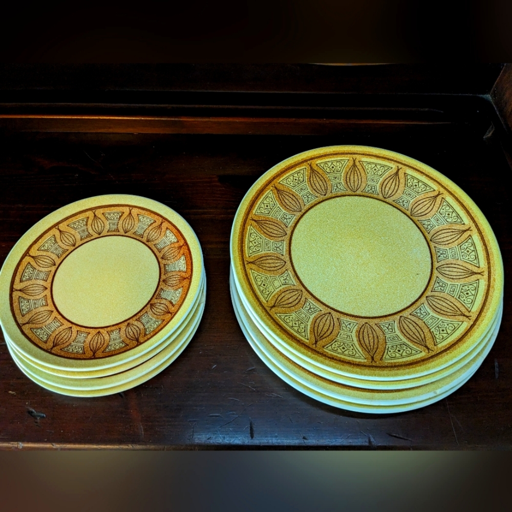 8pc Taylor Smith & Taylor Ironstone Honey Gold 10" & 7"